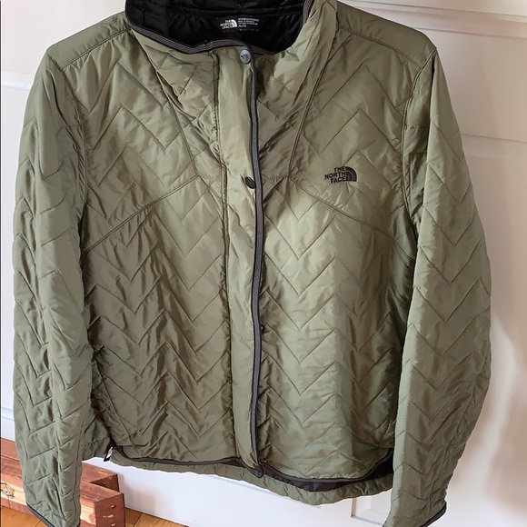 Women’s hunter green north face - Picture 1 of 3
